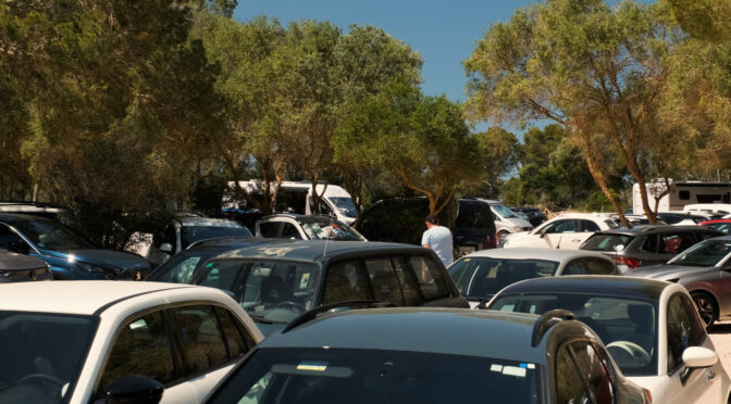 “Rushing” to limit tourist vehicles