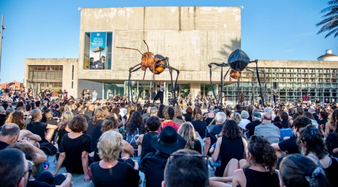 The ants have come out of the anthill: Via Menorca launches the “ESTEIM FARTES” campaign
